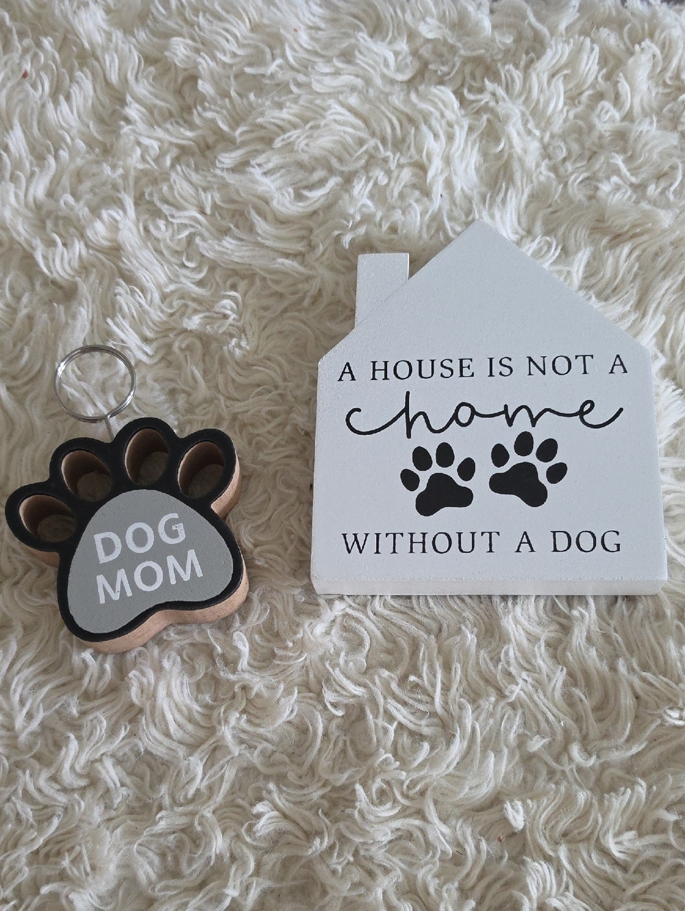 Dog Mom Paw Decor